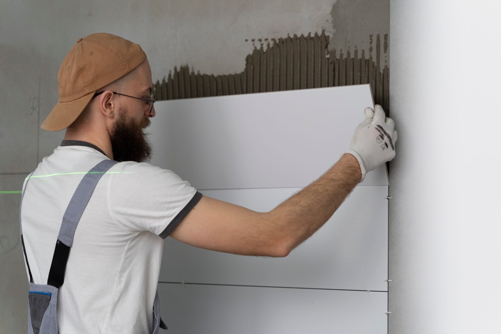 tiler-working-renovation-apartment